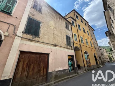 Appartamento in Vessalico