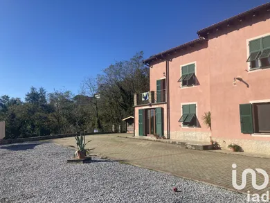 Villetta a schiera in Serra Riccò