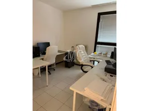 Attività e beni aziendali in Rovereto