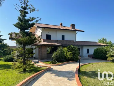 Casa/Villa in Mosciano Sant'Angelo