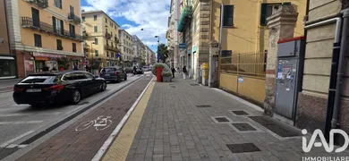 Shop/Premises commercial in Genova