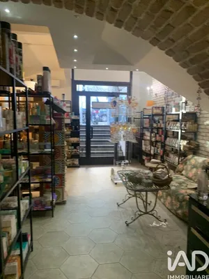Shop/Premises commercial in Roma