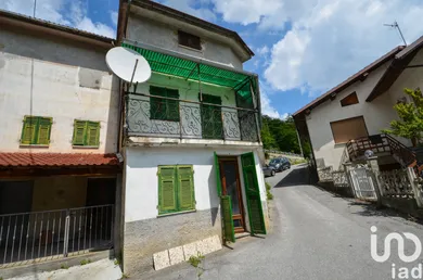 House in Millesimo