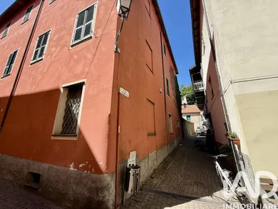 Building in Calizzano