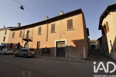 Building in Medole