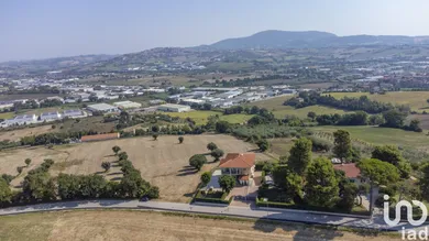 Land in Osimo
