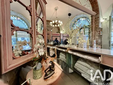 Shop/Premises commercial in Firenze