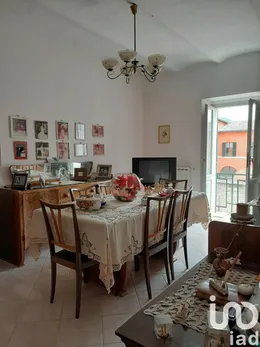 Appartamento 6 locali e più in Foligno