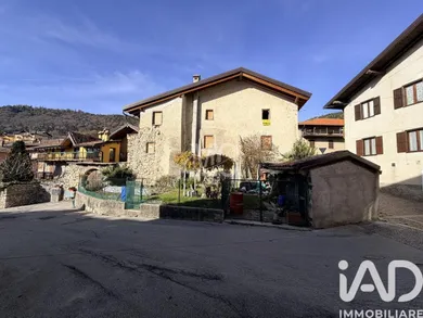 Casa/Villa in Ronzo-Chienis