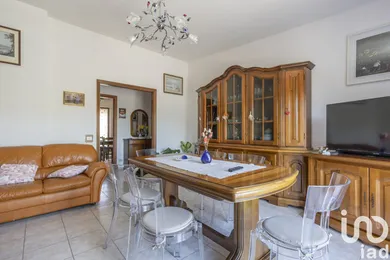 Apartment in Serra San Quirico