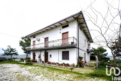 Casa/Villa in Bellante