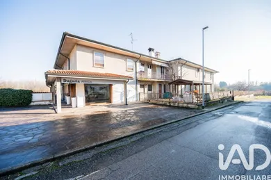 Negozio / locale commerciale in Gazzuolo