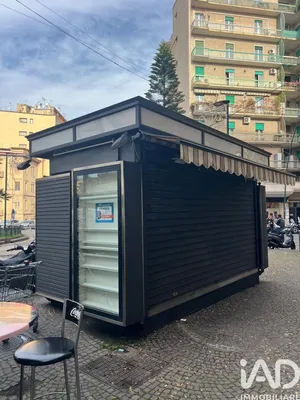 Shop/Premises commercial in Napoli