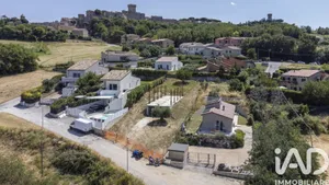 Cascina / Fattoria in Offagna