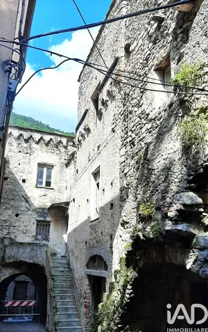 Edificio in Zuccarello