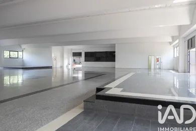 Shop/Premises commercial in Porto Sant'Elpidio