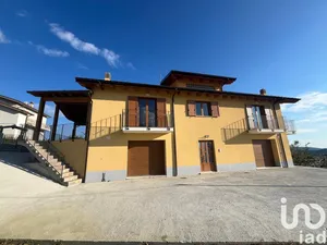 Chiatta / Casa galleggiante in Castelli