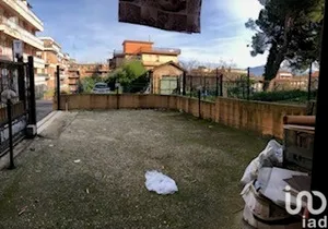 Shop/Premises commercial in Mentana