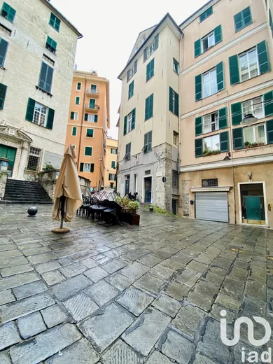 Shop/Premises commercial in Genova