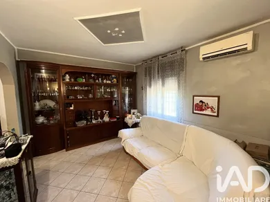 Casa / Villa  indipendente in Novi di Modena