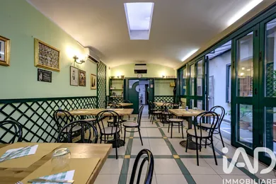 Shop/Premises commercial in Genova