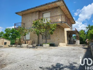 House in Ponzano di Fermo