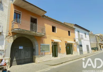 Edificio in Grazzanise