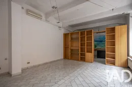 Shop/Premises commercial in Castelfidardo
