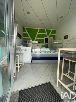 Shop/Premises commercial in Bologna