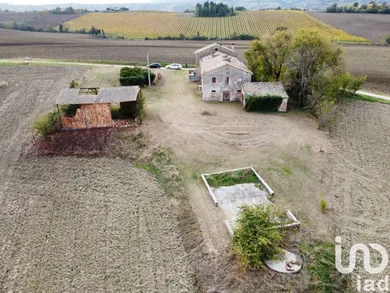 House in Monte Roberto