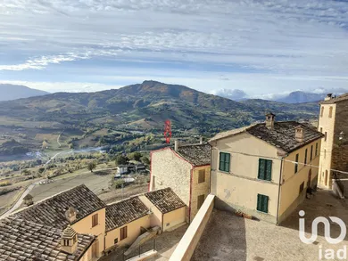 Casa di paese in Montedinove