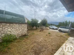 Townhouse in Poggio Picenze