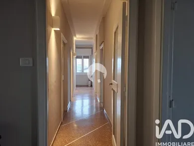 Appartamento 6 locali e più in Reggio nell'Emilia