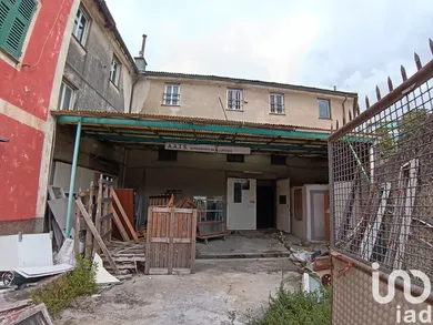 Shop/Premises commercial in Genova