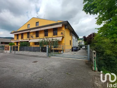 Chiatta / Casa galleggiante in Botticino