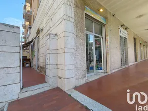 Shop/Premises commercial in Roma