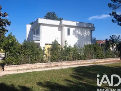 Edificio in Treia