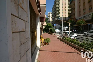 Negozio / locale commerciale in Genova
