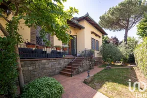 Farm in Campi Bisenzio