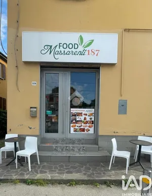 Shop/Premises commercial in Bologna