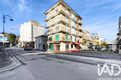 Negozio / locale commerciale in Porto Sant'Elpidio
