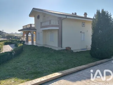 Villetta a schiera in Città Sant'Angelo
