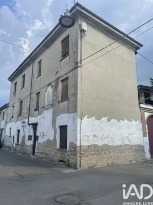 Edificio in Pontecurone