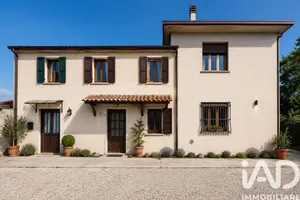 Casa / Villa  indipendente in Berra