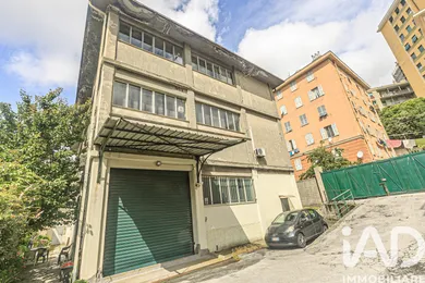 Capannone in Genova