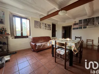 Village house in Longobardi