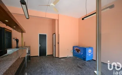 Shop/Premises commercial in Genova