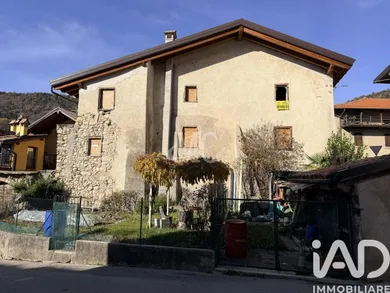 Casa/Villa in Ronzo-Chienis