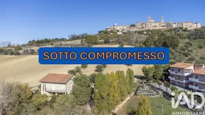 Townhouse in Montecosaro