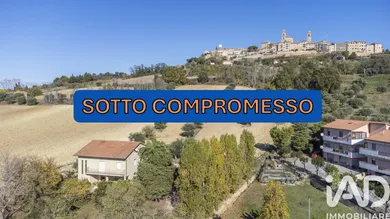 Townhouse in Montecosaro